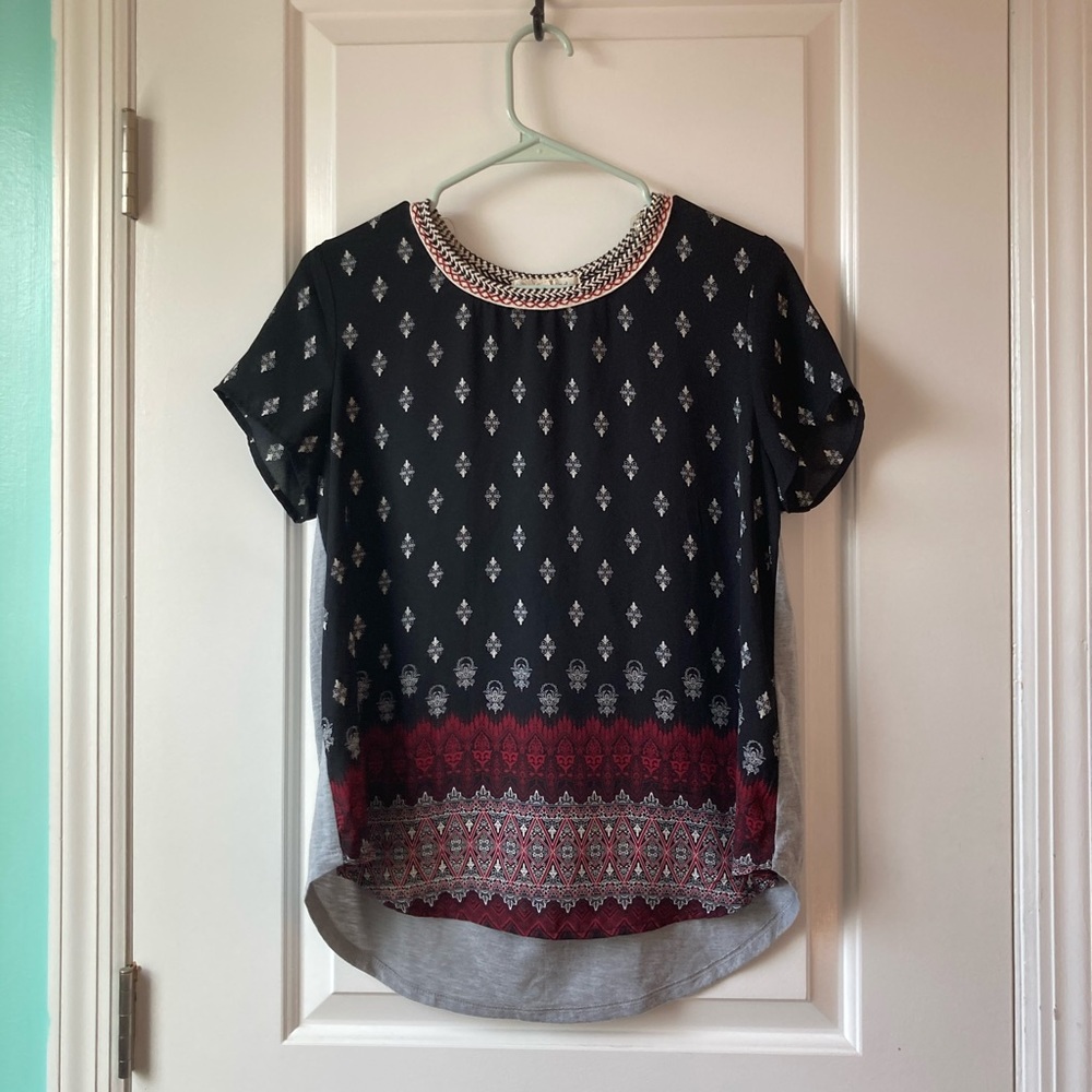 Women’s Patterned Top